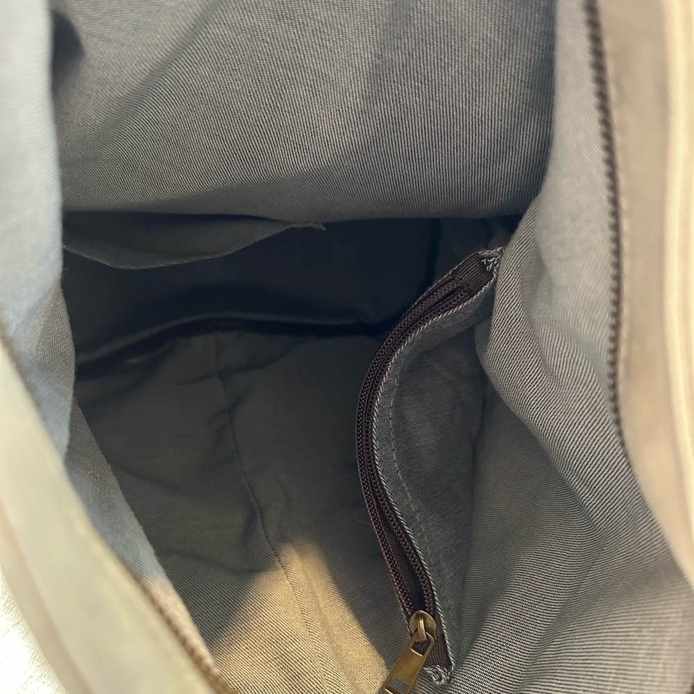 Stylish Gray Backpack - Picture 13 of 14